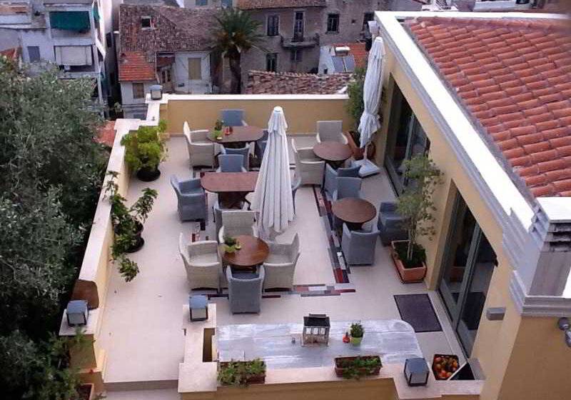 هتل Amfitriti Palazzo