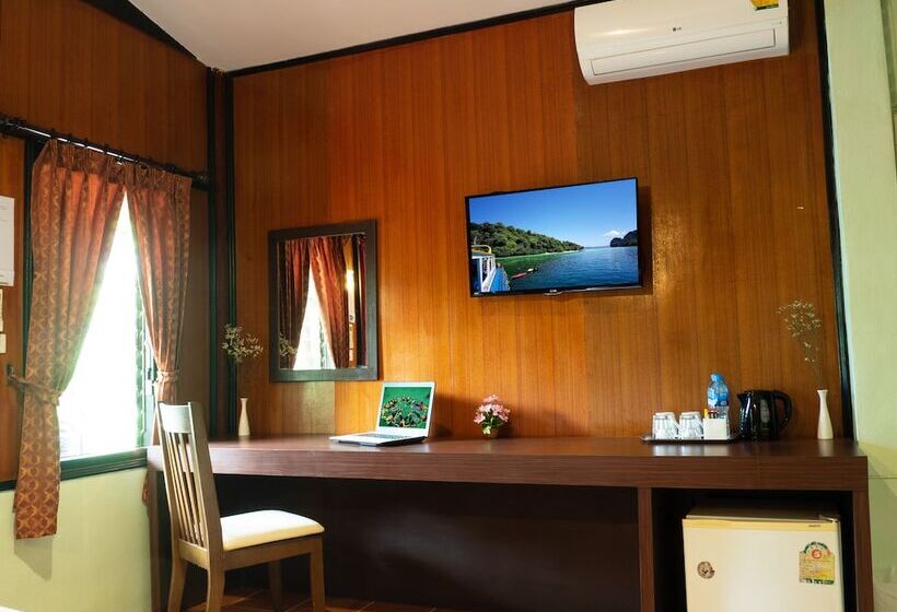 فندق Ao Nang Baan Suan Resort