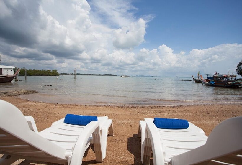 هتل Arawan Krabi Beach Resort