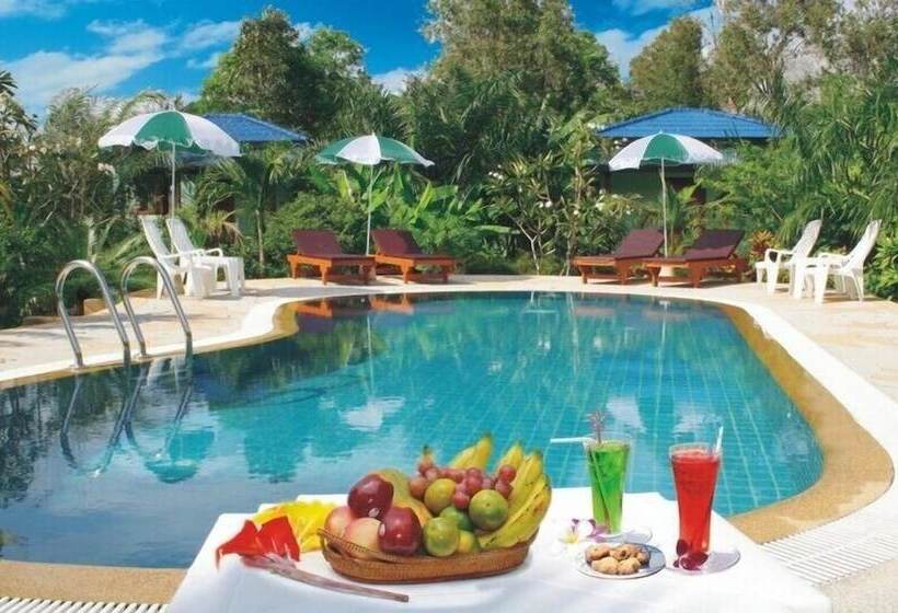 هتل Baan Po Ngam Resort