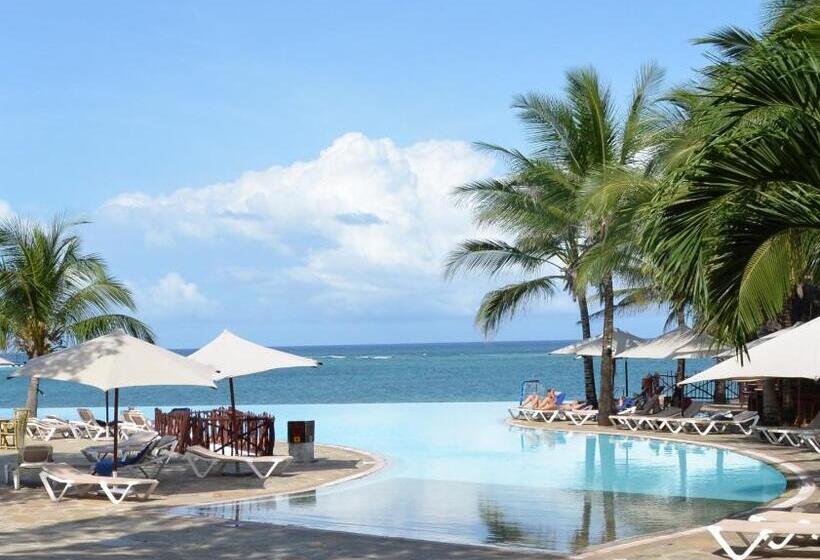 هتل Baobab Beach Resort  All Inclusive