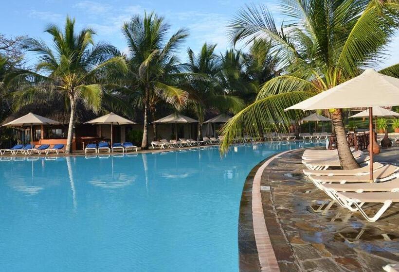هتل Baobab Beach Resort & Spa