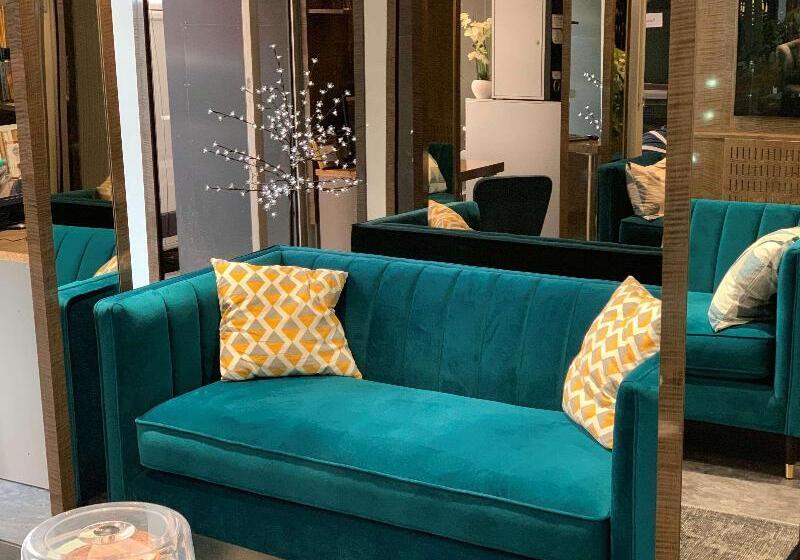 Fotos del hotel Hôtel De La Gaîté:  13