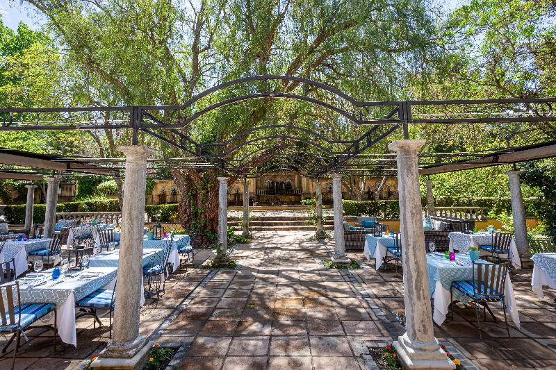 هتل Franschhoek Country House & Villas