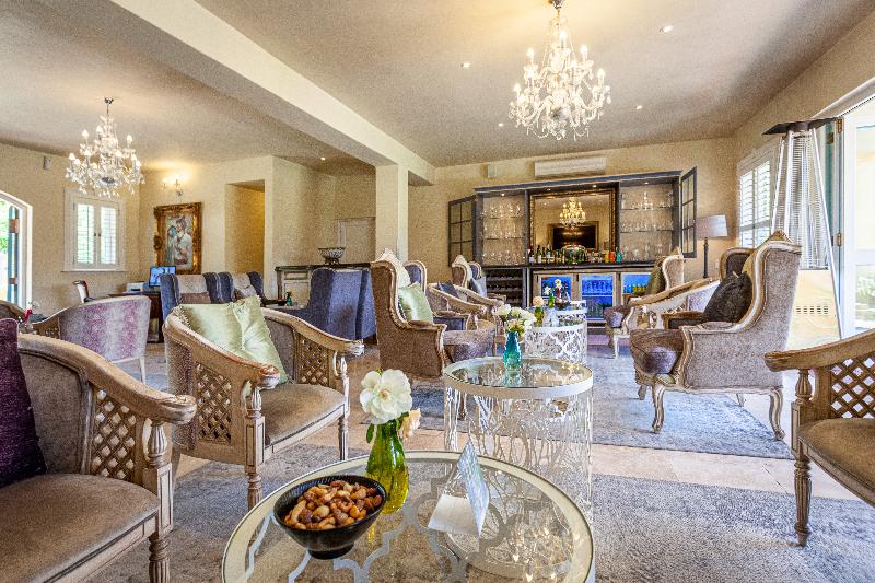 هتل Franschhoek Country House & Villas