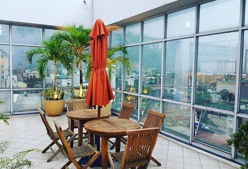 Fotos del hotel Herald Suites Solana:  29