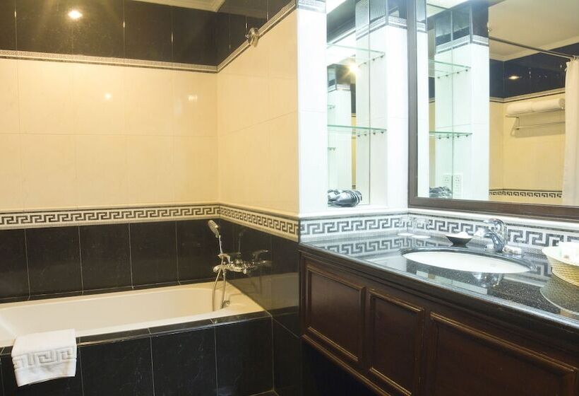 Fotos del hotel Herald Suites Solana:  17