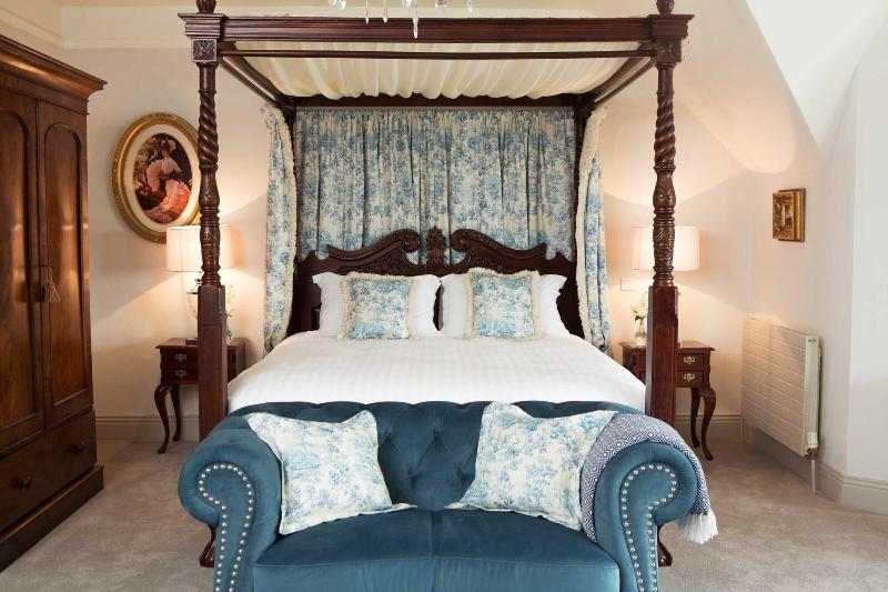 Отель Kilcoran Lodge