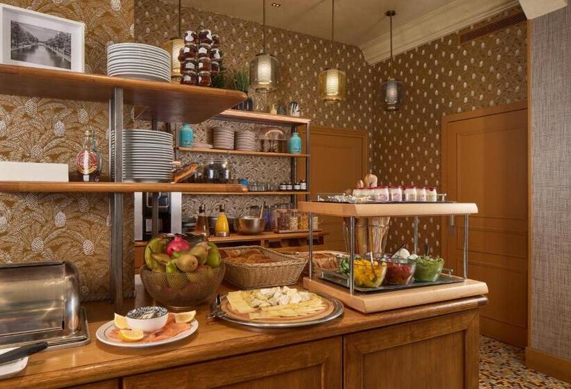 Fotos del hotel Le Robinet D'or:  21