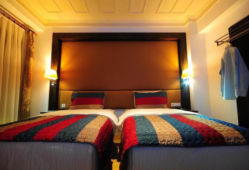 Fotos del hotel Ottopera:  5