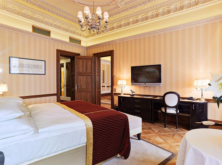 בית מלון כפרי Quisisana Palace