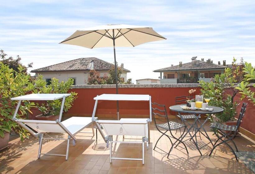 هتل Residenza Alighieri