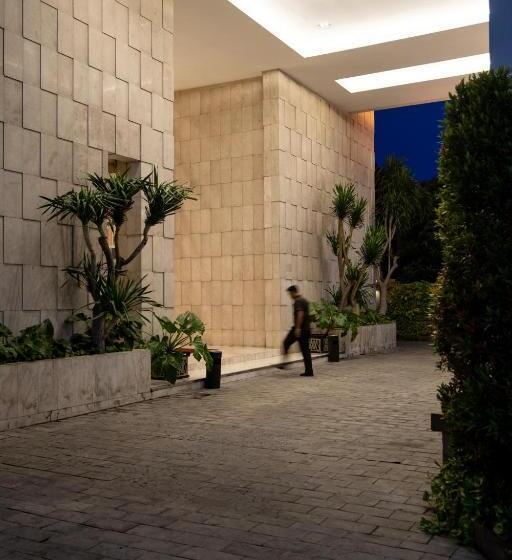 Fotos del hotel Santika Jemursari:  68