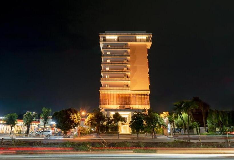Fotos del hotel Santika Jemursari:  92