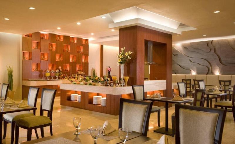 Fotos del hotel Santika Jemursari:  81