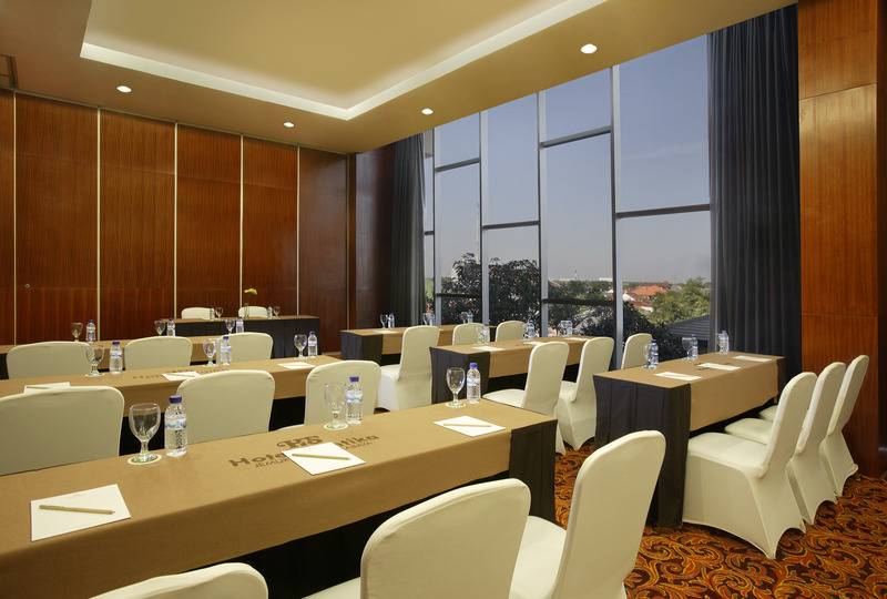 Fotos del hotel Santika Jemursari:  89