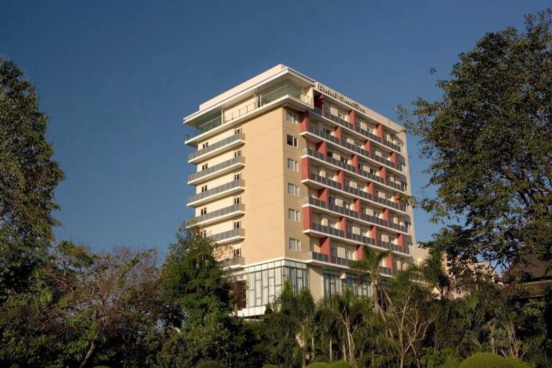 Fotos del hotel Santika Jemursari:  5