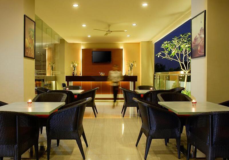 Fotos del hotel Santika Jemursari:  90