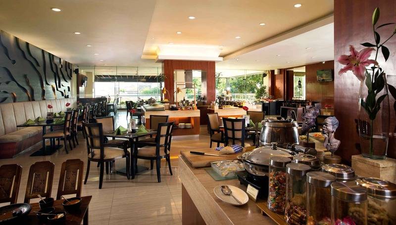 Fotos del hotel Santika Jemursari:  20