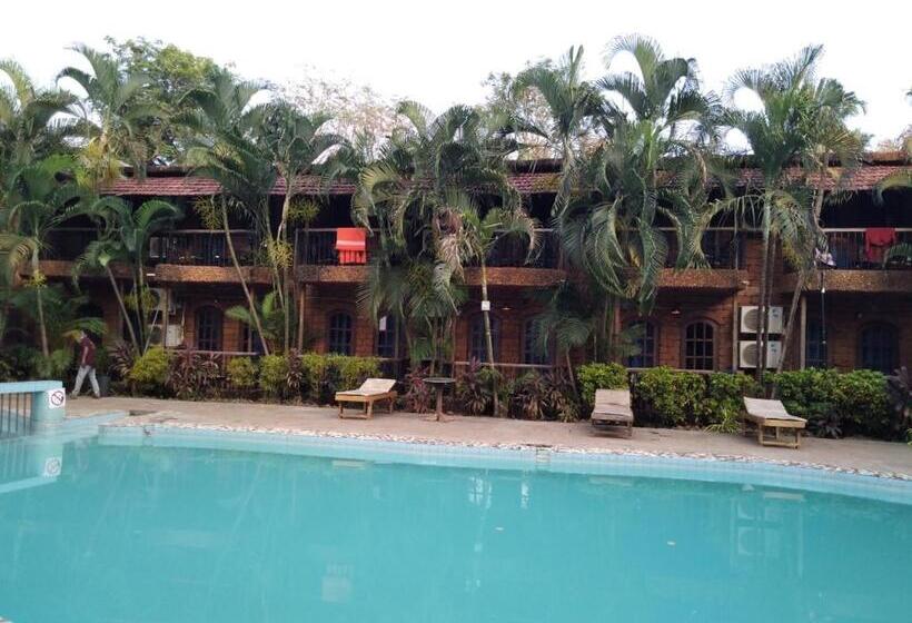 هتل Sea Breeze Beach, Calangute, Goa