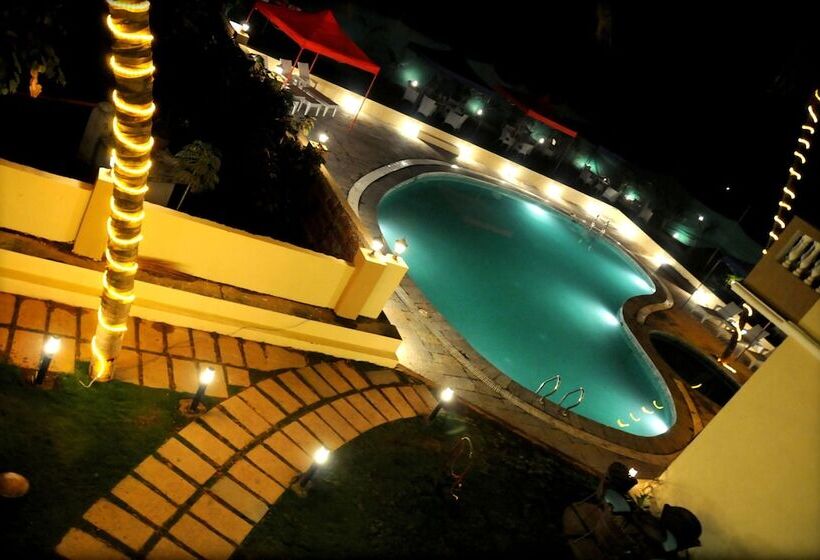 هتل Sukhmantra Resort