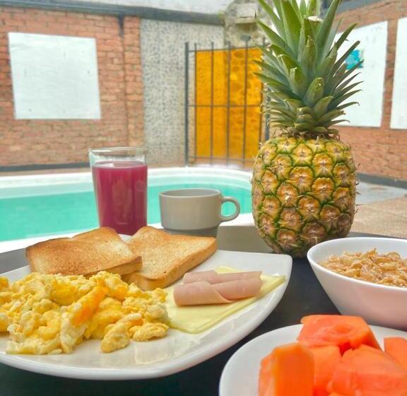 هتل Torre Del Viento Cali