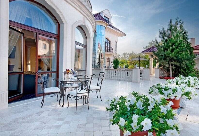 هتل Villa Le Premier Maestro