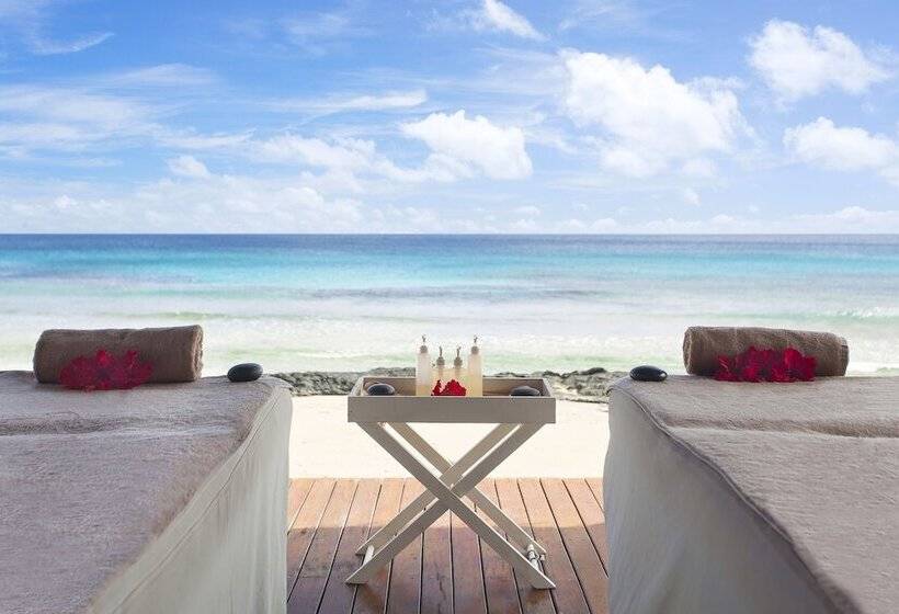 هتل Yasawa Island Resort