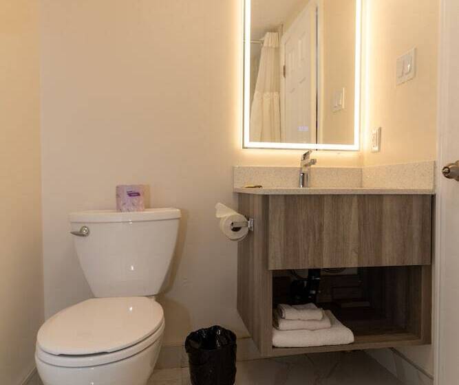 モーテル Borden Inn And Suites