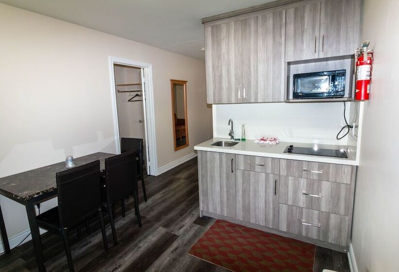 モーテル Borden Inn And Suites