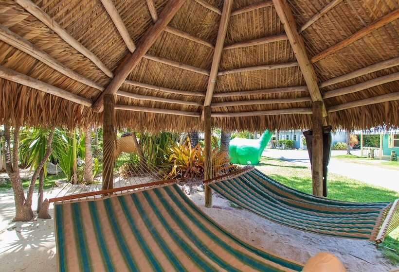 Sunset Cove Beach Resort