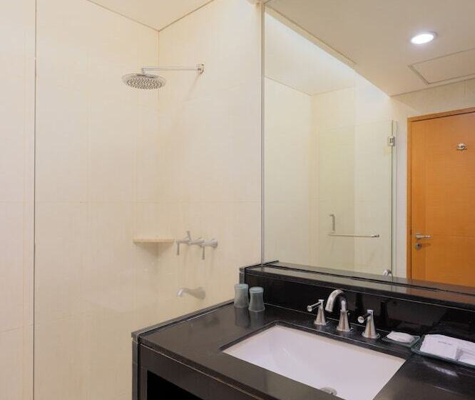 Fotos del hotel Santika Jemursari:  85