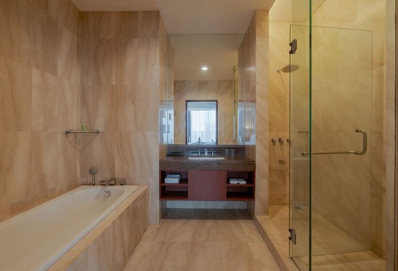 Fotos del hotel Santika Jemursari:  101