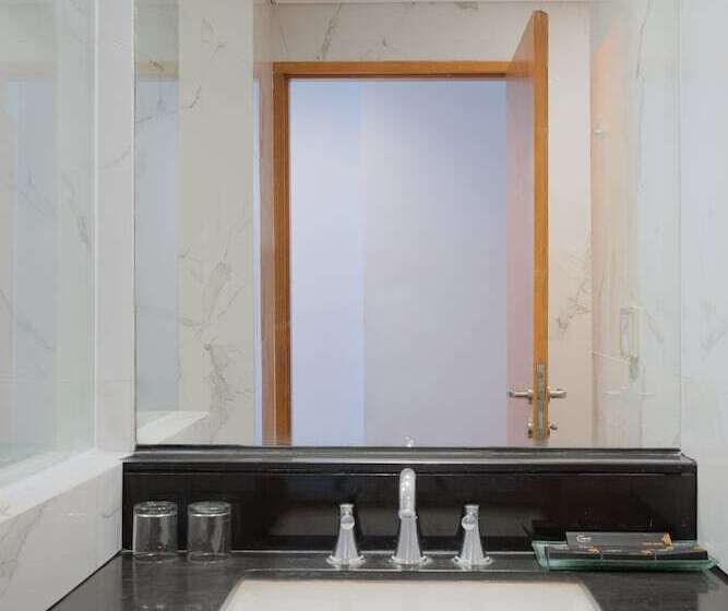Fotos del hotel Santika Jemursari:  100