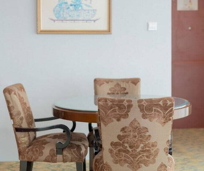 Fotos del hotel Santika Jemursari:  32