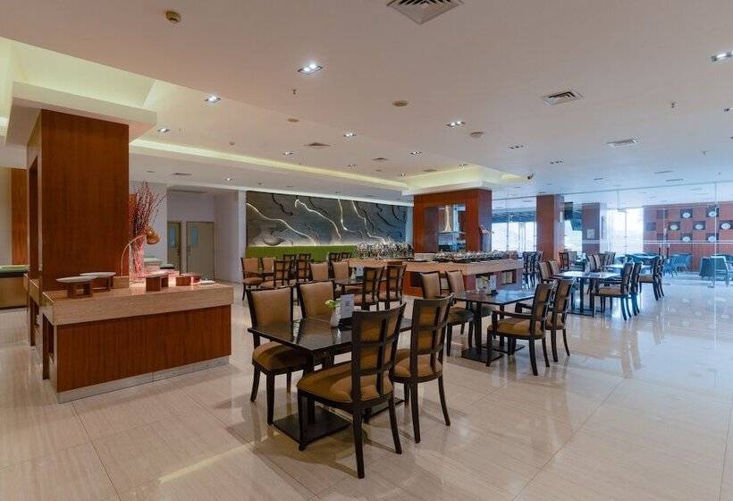 Fotos del hotel Santika Jemursari:  52