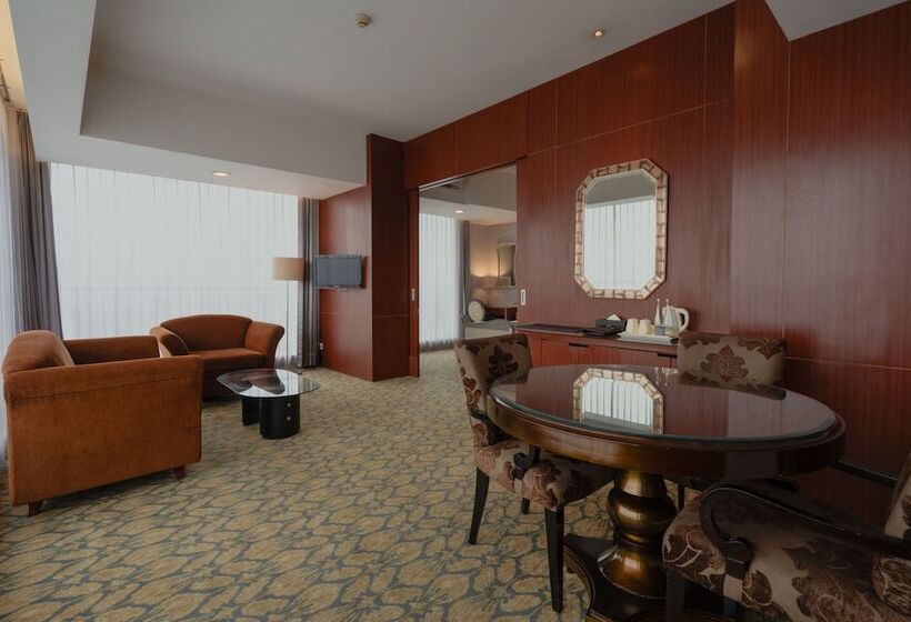 Fotos del hotel Santika Jemursari:  51