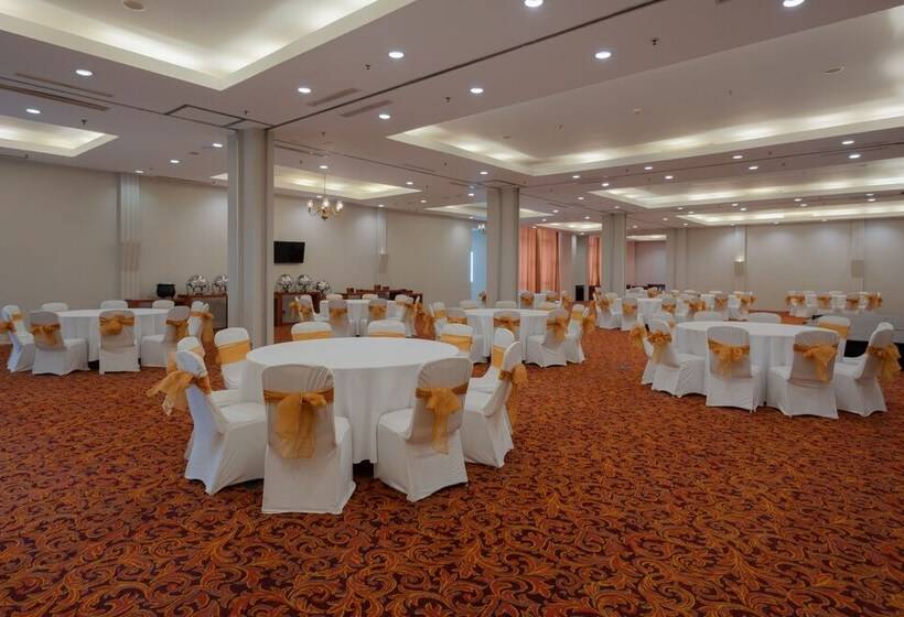Fotos del hotel Santika Jemursari:  50