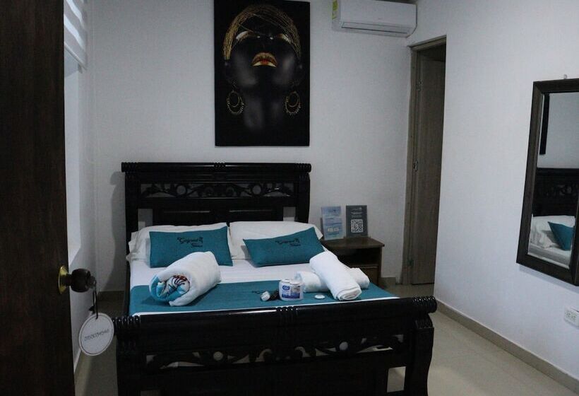 پانسیون Galyrod House