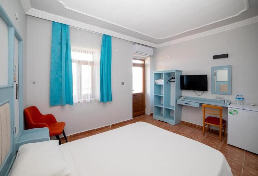 تختخواب و صبحانه Yakamoz Hotel Gökçeada