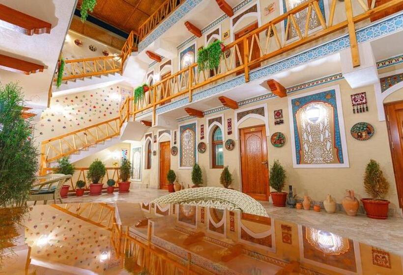 فندق Anor