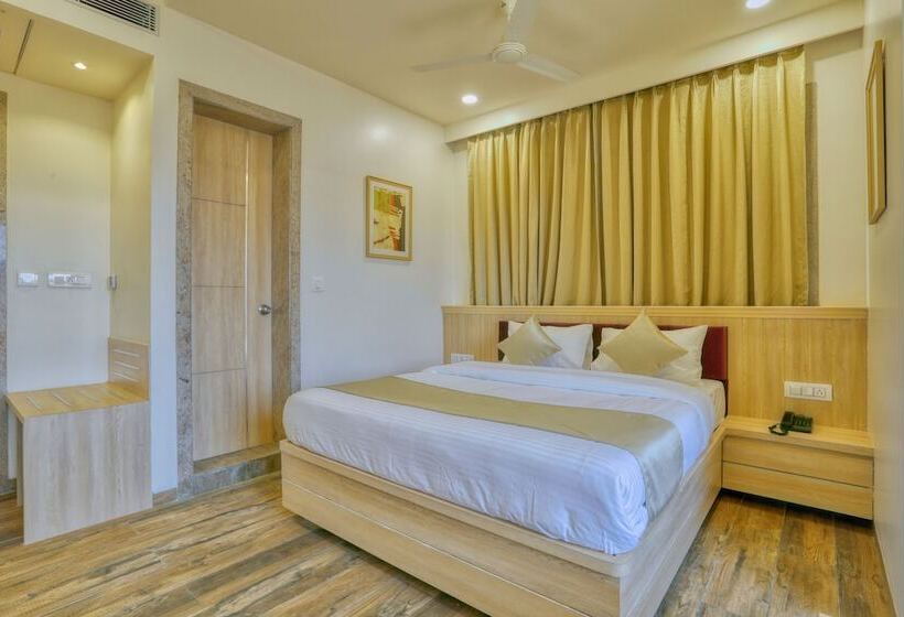 هتل Centre Park Bhopal