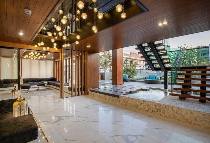 Orion Hotel & Residence Bangna