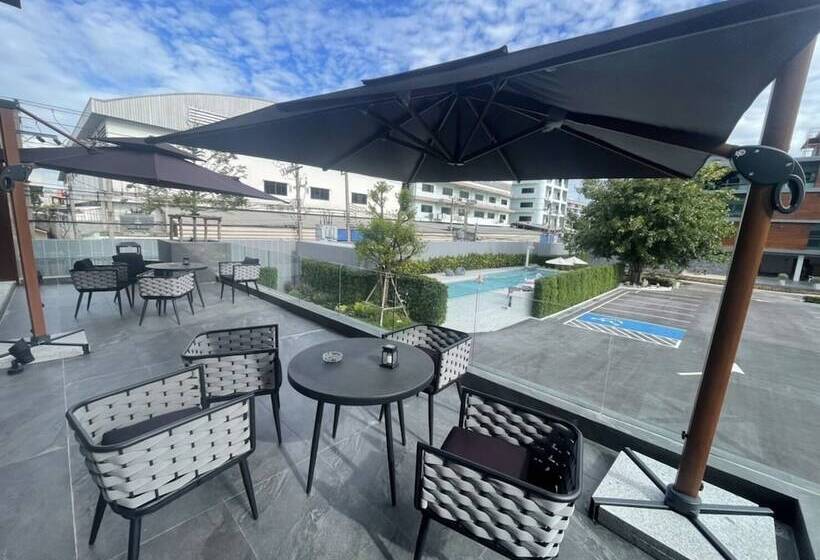 Orion Hotel & Residence Bangna