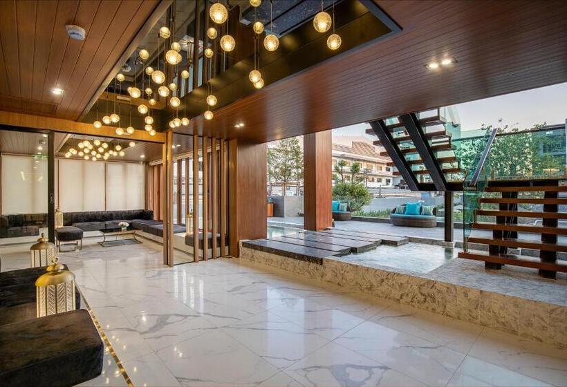 Orion Hotel & Residence Bangna