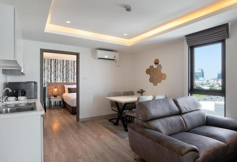 Orion Hotel & Residence Bangna