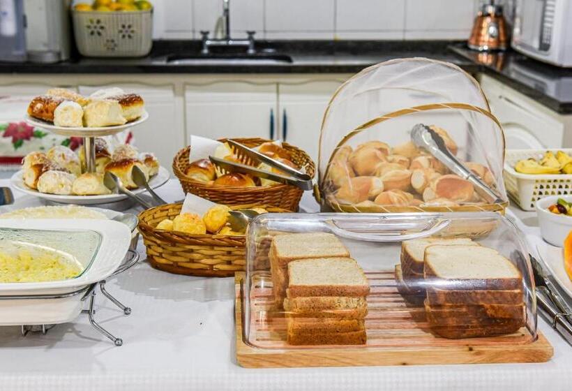 ホテル Pousada Da Tina