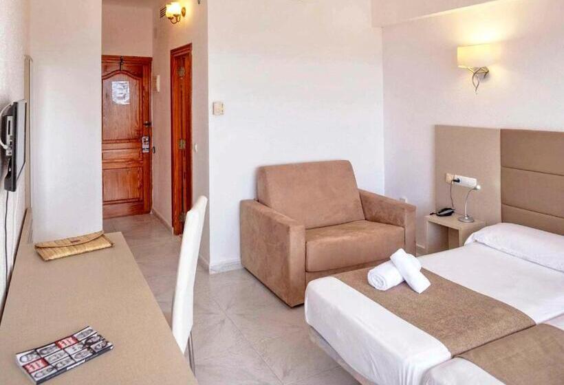 هتل Roquetes Rooms  Formentera Break