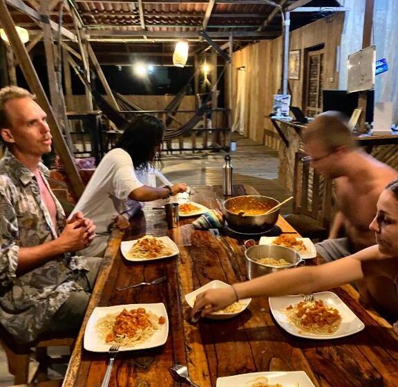 پانسیون Utria Hostel