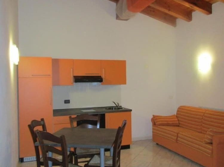ベッドアンドブレックファースト Room In Apartment Agriturismo Rocca Dei Marchesi